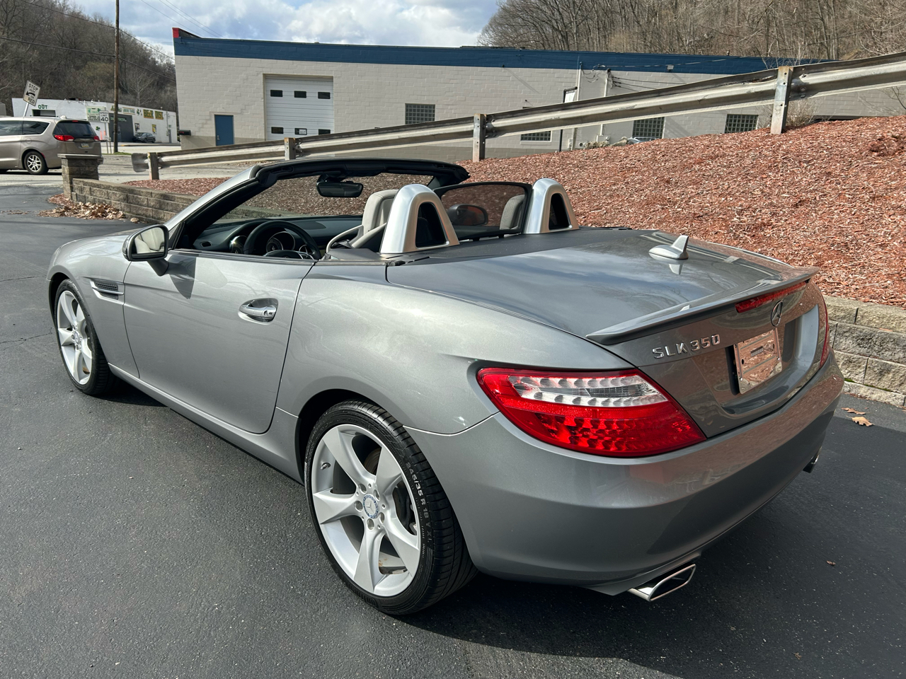 Mercedes-Benz SLK-Class 2dr Roadster SLK 350 2012