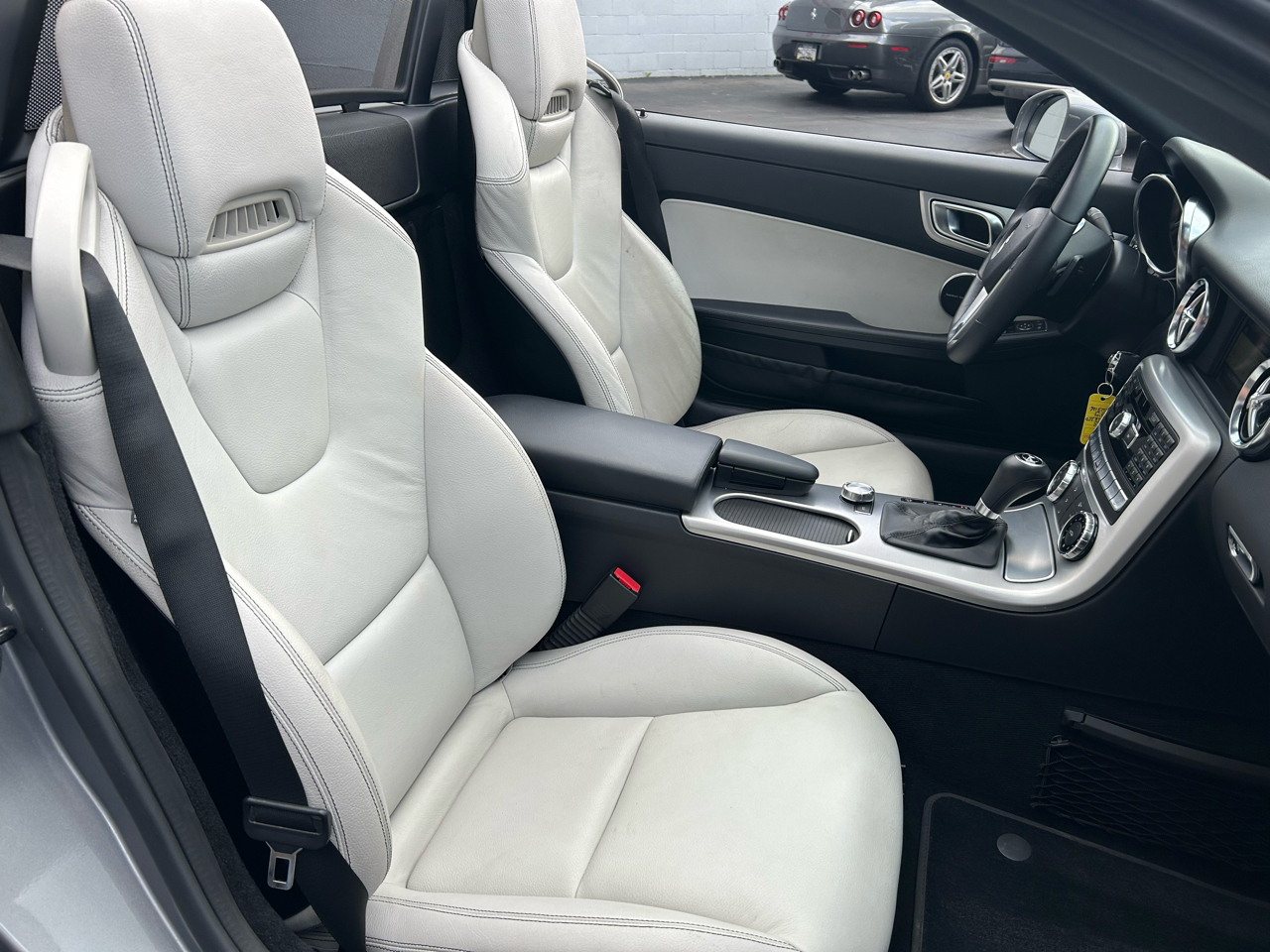 Mercedes-Benz SLK-Class 2dr Roadster SLK 350 2012