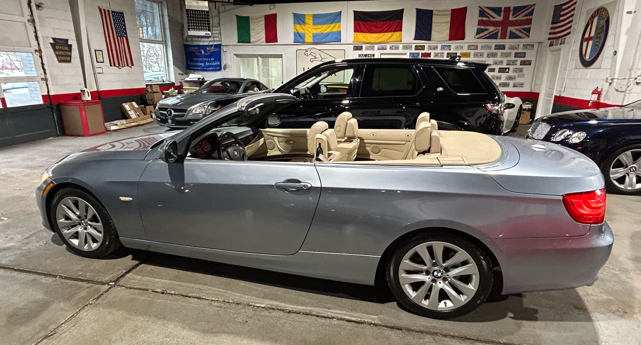 BMW 3 Series 2dr Conv 328i SULEV 2011