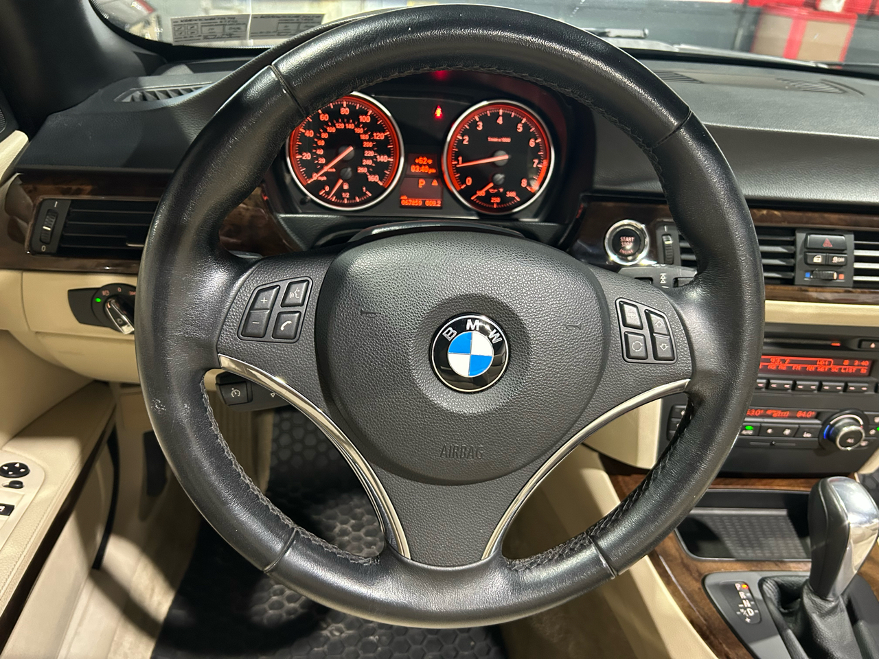 BMW 3 Series 2dr Conv 328i SULEV 2011