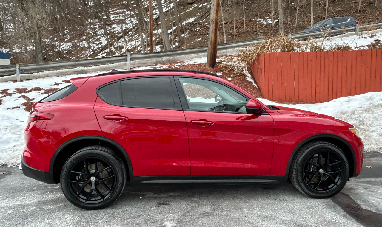 Alfa Romeo Stelvio Sport AWD 2018