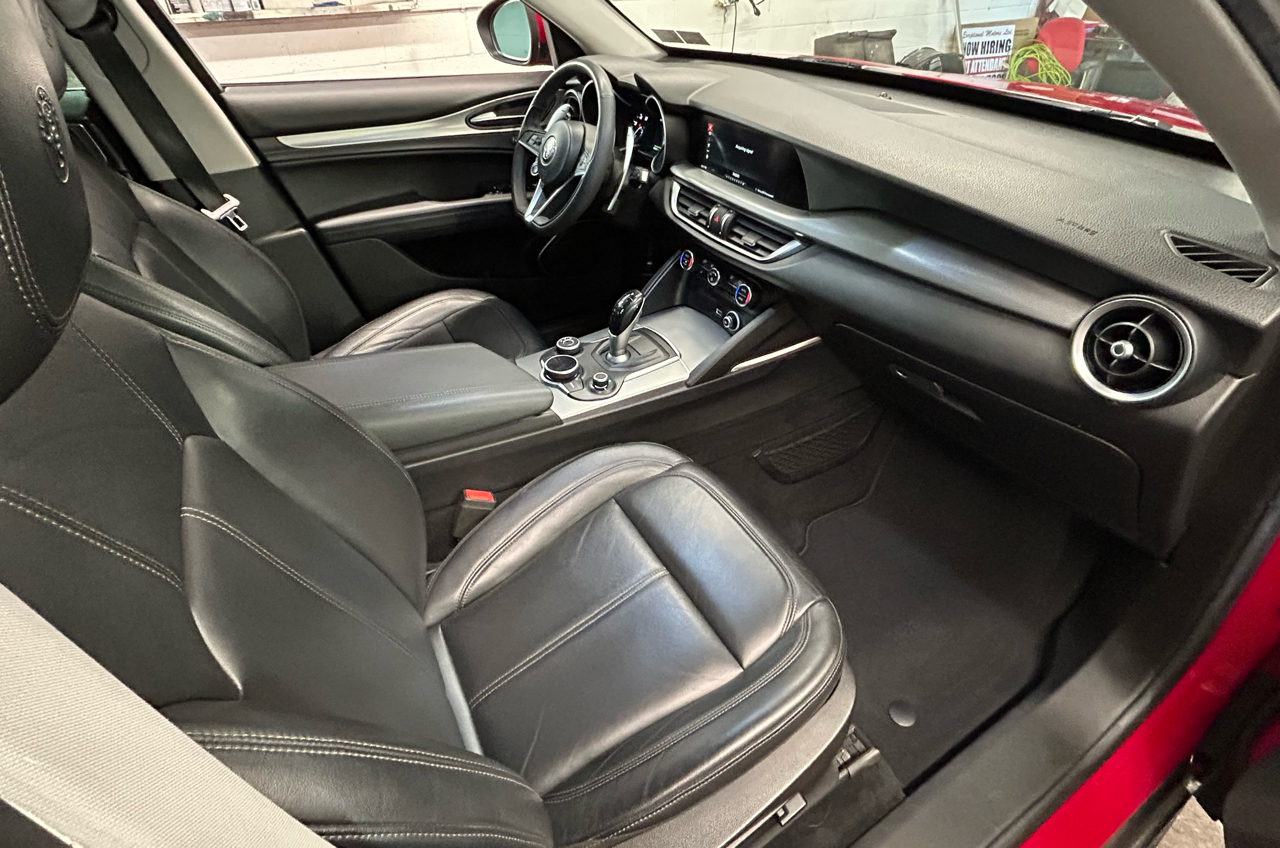 Alfa Romeo Stelvio Sport AWD 2018