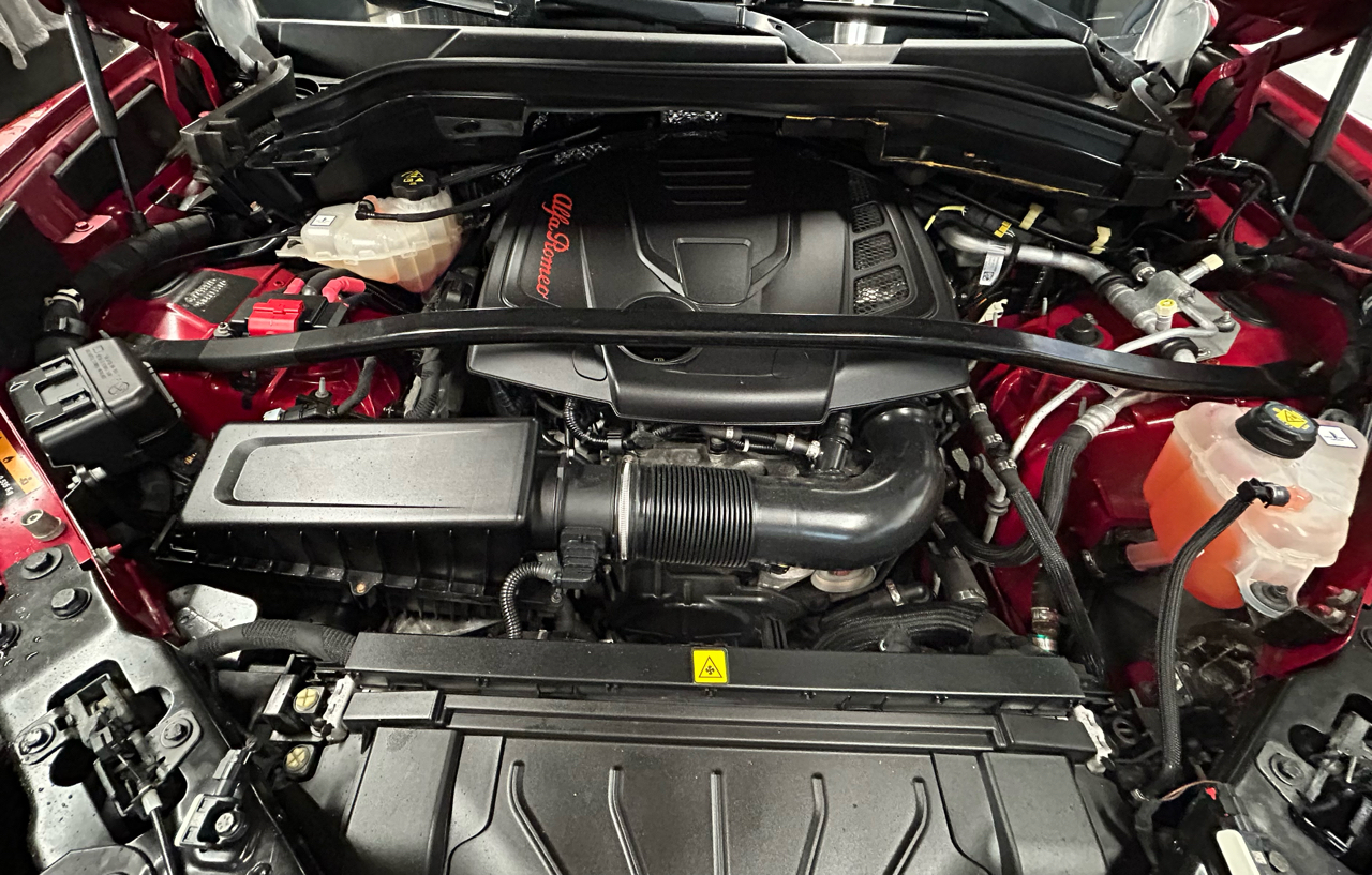 Alfa Romeo Stelvio Sport AWD 2018