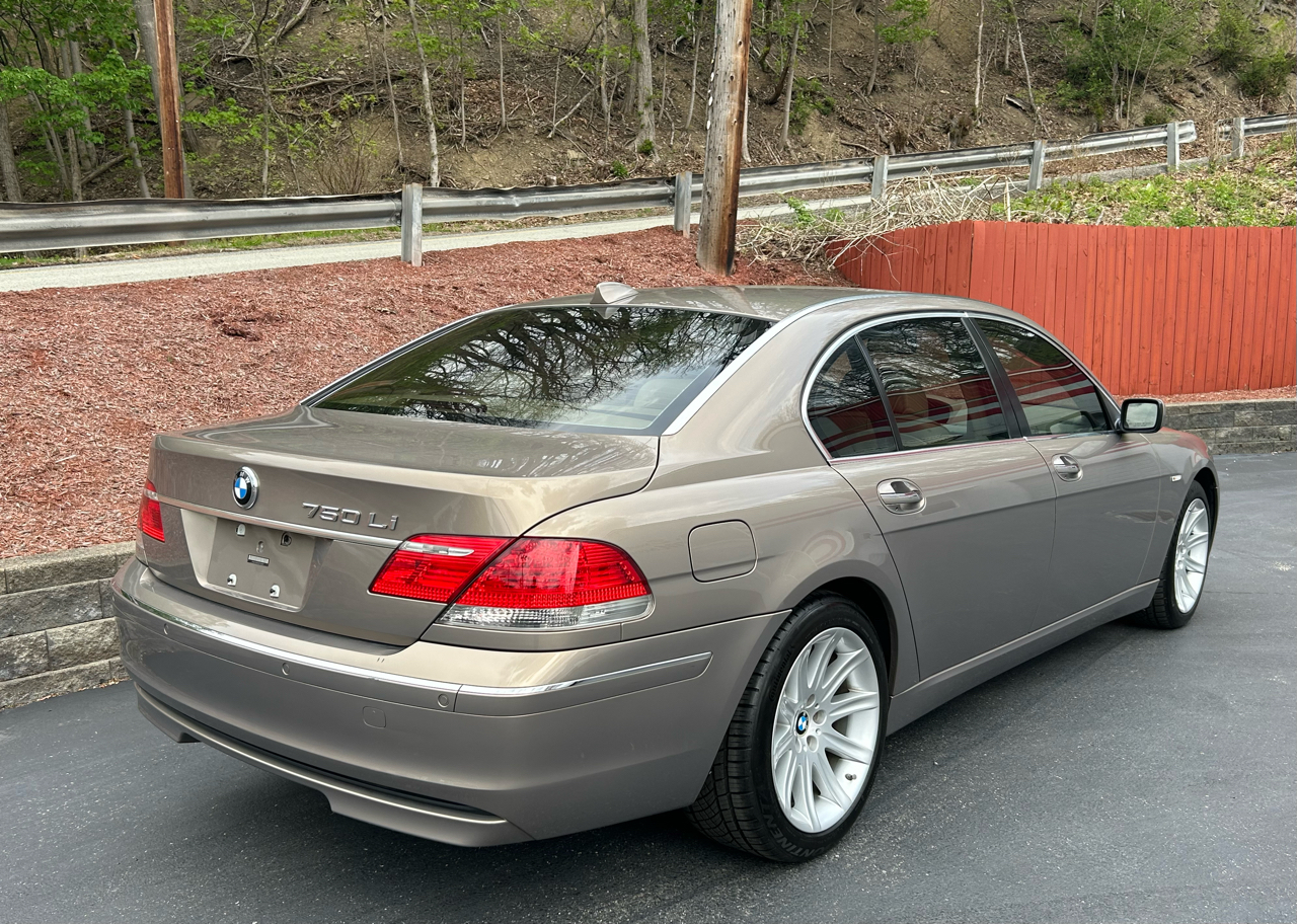 BMW 7 Series 750Li 4dr Sdn 2006