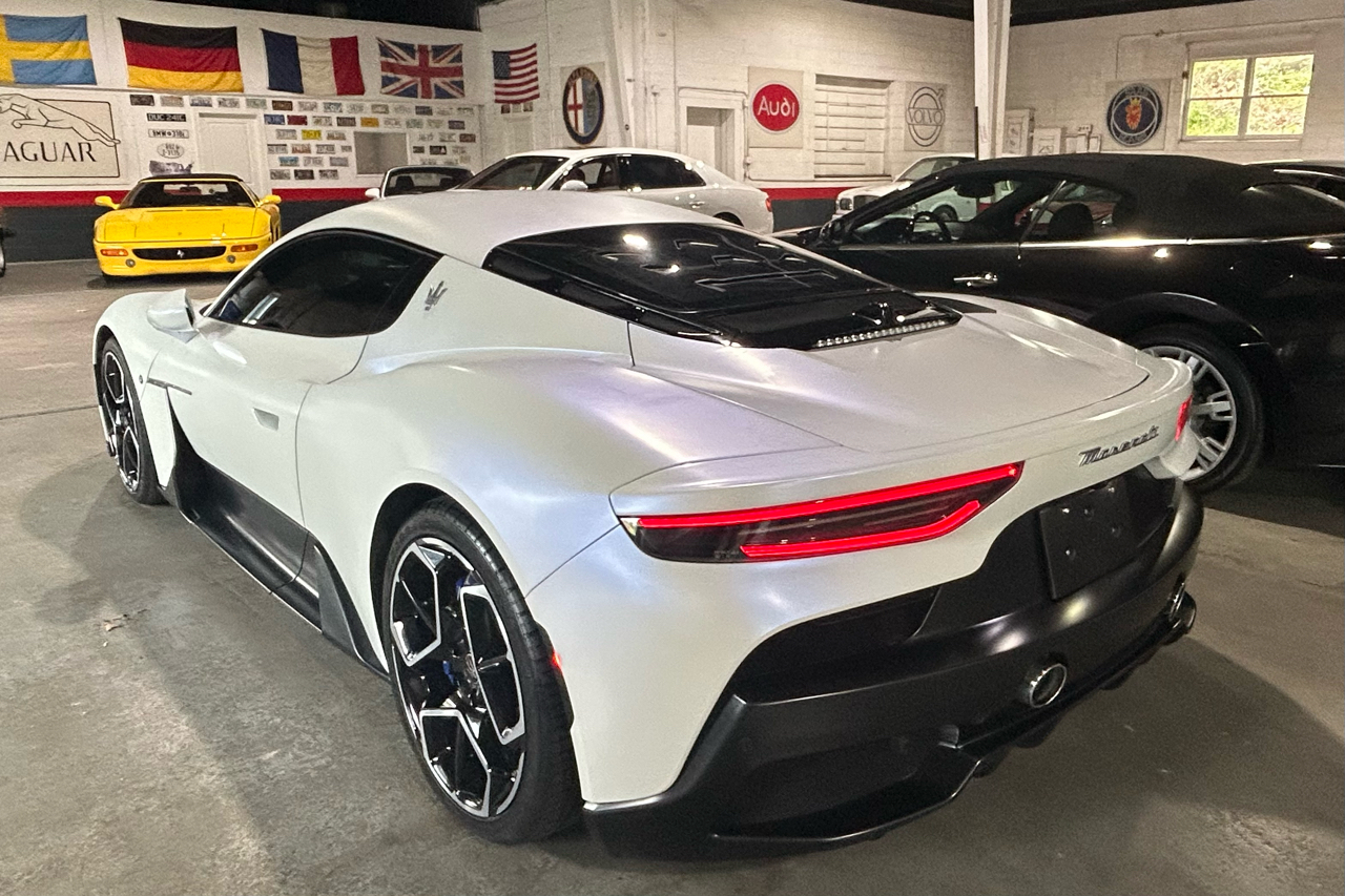 Maserati MC20 Coupe 2022