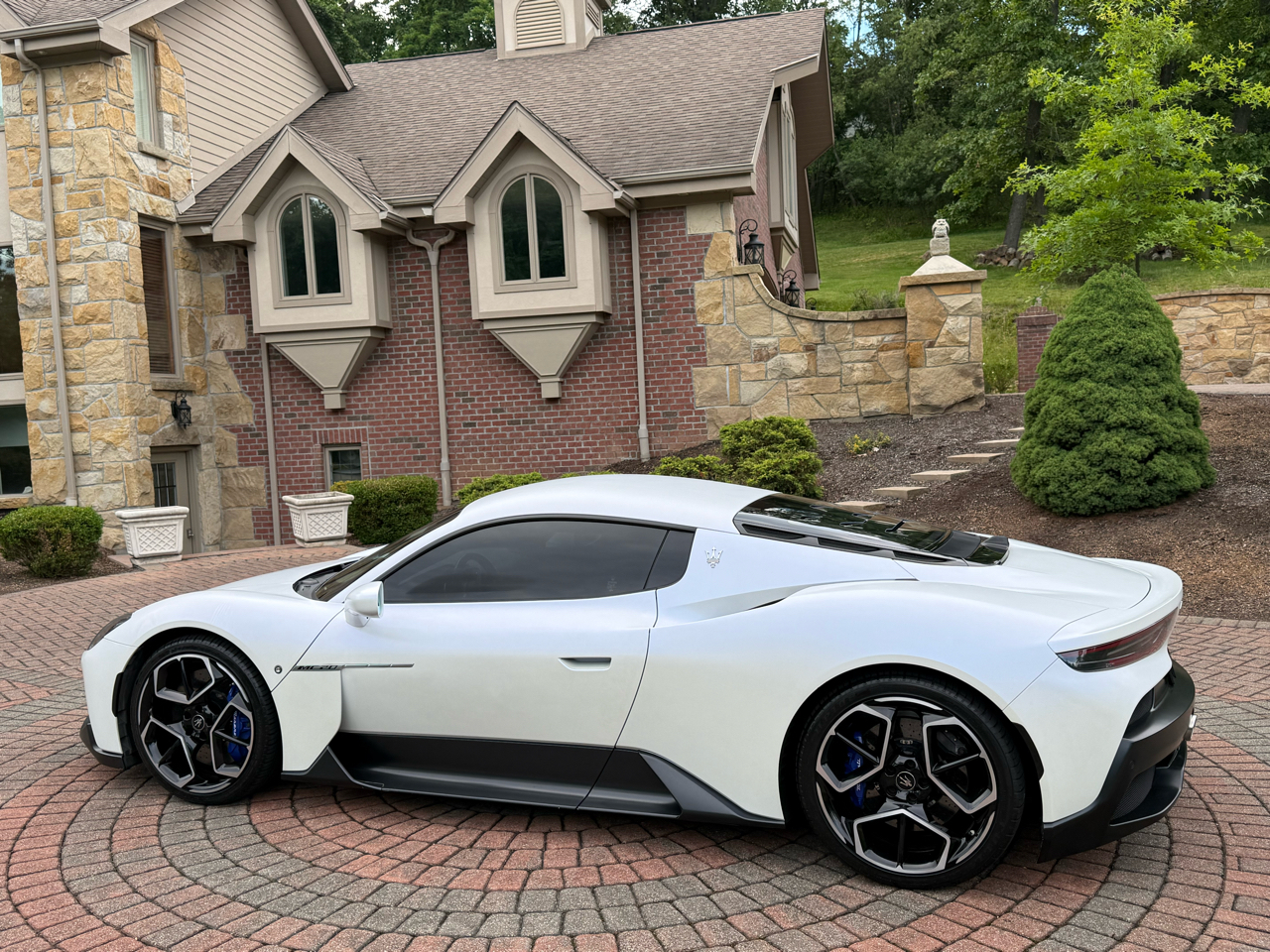 Maserati MC20 Coupe 2022