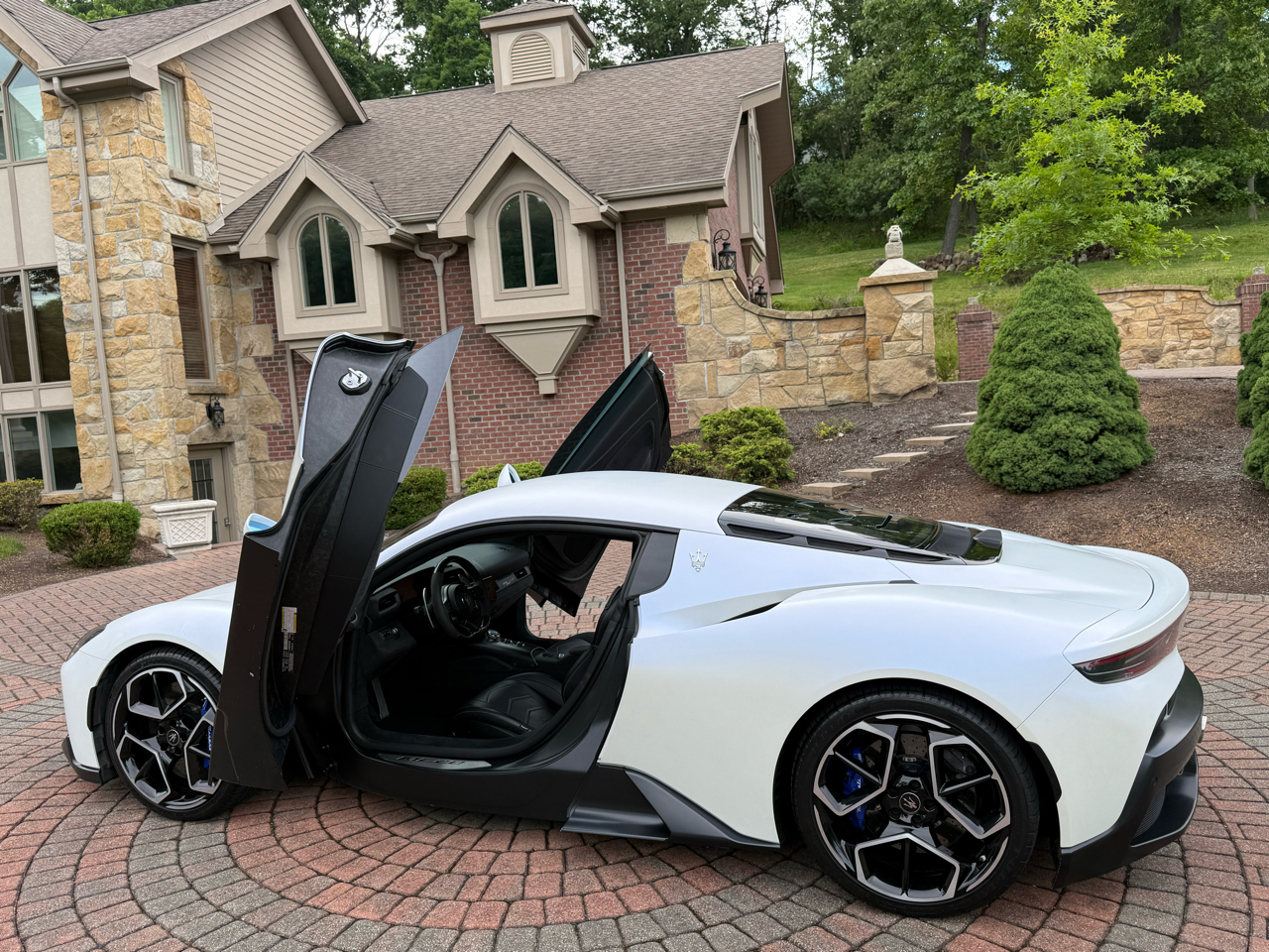 Maserati MC20 Coupe 2022