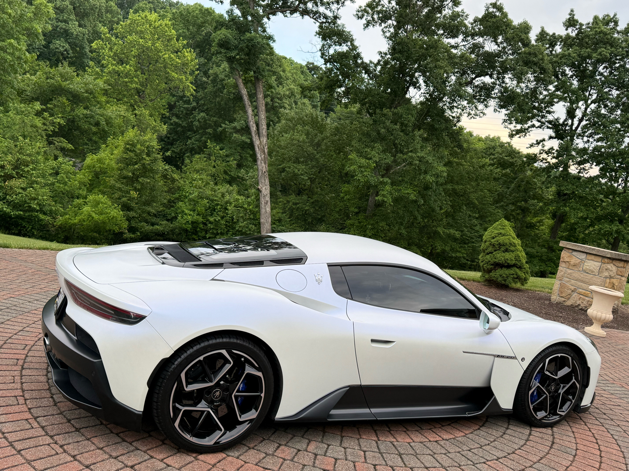 Maserati MC20 Coupe 2022