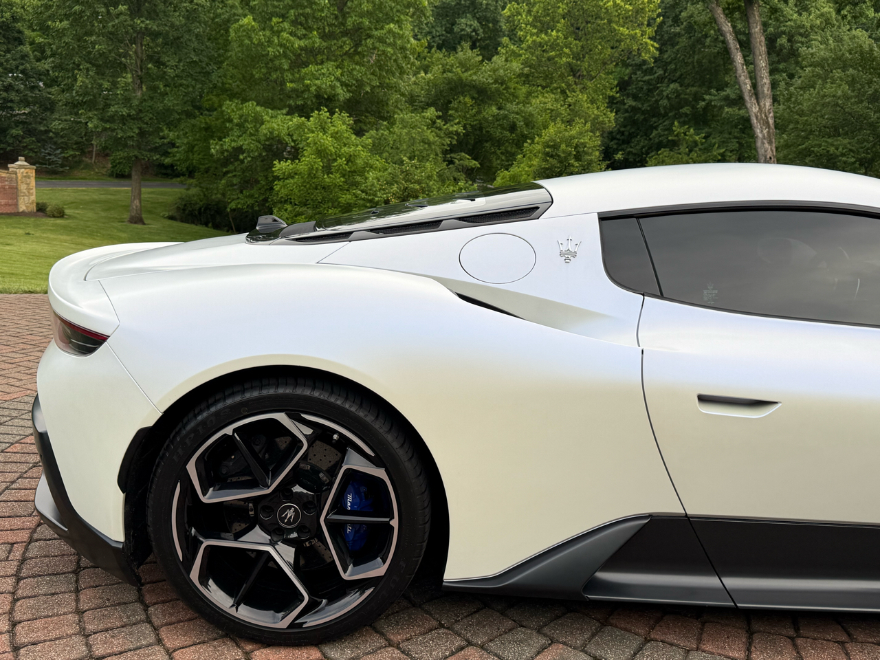 Maserati MC20 Coupe 2022