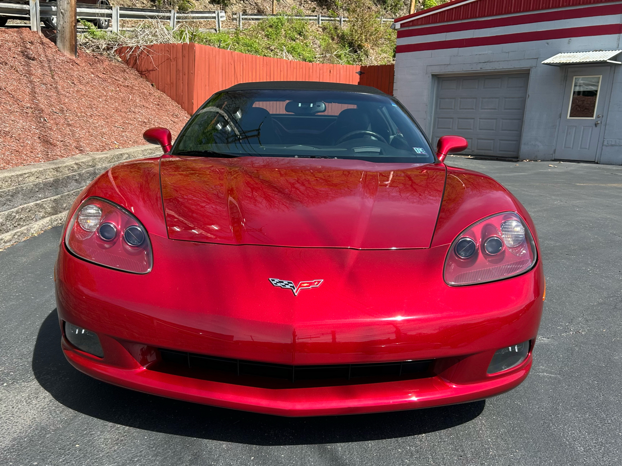 Chevrolet Corvette 2dr Convertible 2005