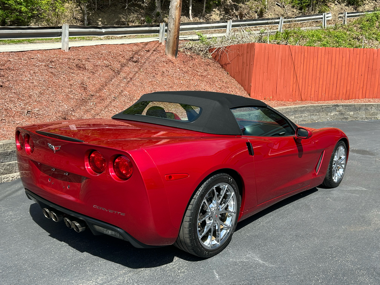 Chevrolet Corvette 2dr Convertible 2005