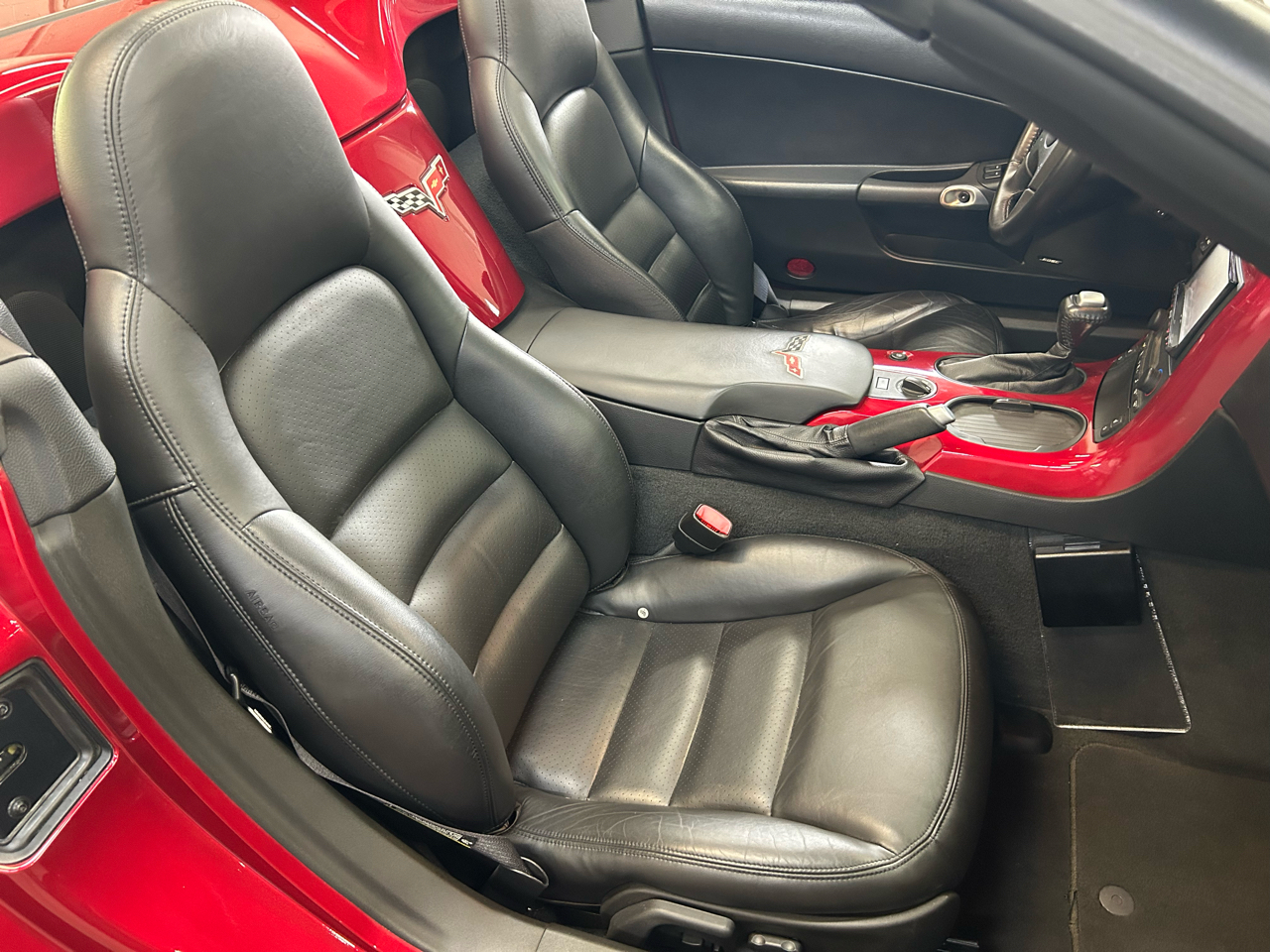 Chevrolet Corvette 2dr Convertible 2005