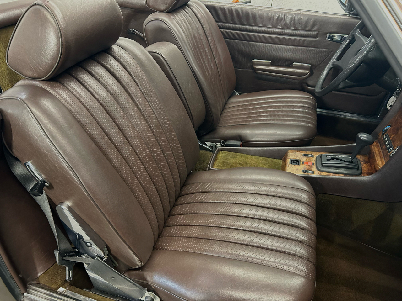 Mercedes-Benz 380 Series 2dr Coupe 380SL 1985