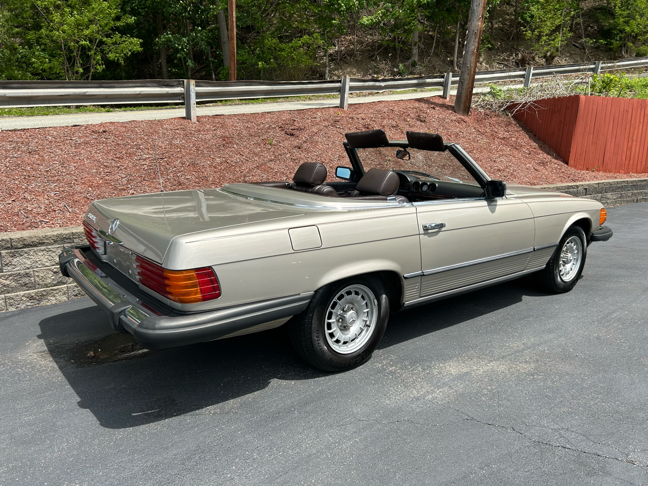 Mercedes-Benz 380 Series 2dr Coupe 380SL 1985