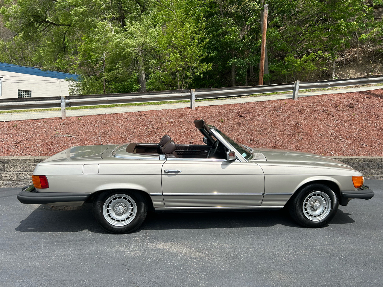 Mercedes-Benz 380 Series 2dr Coupe 380SL 1985