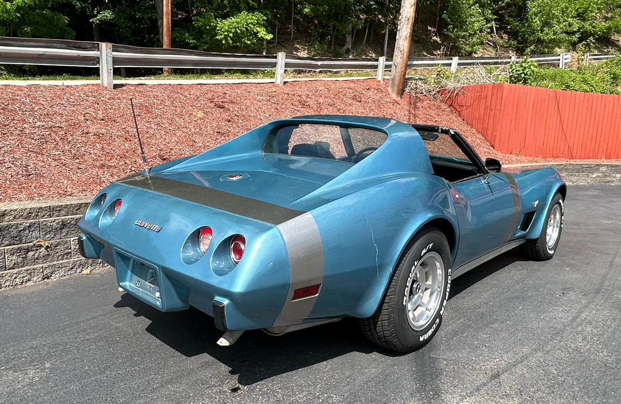 Chevrolet Corvette  1977