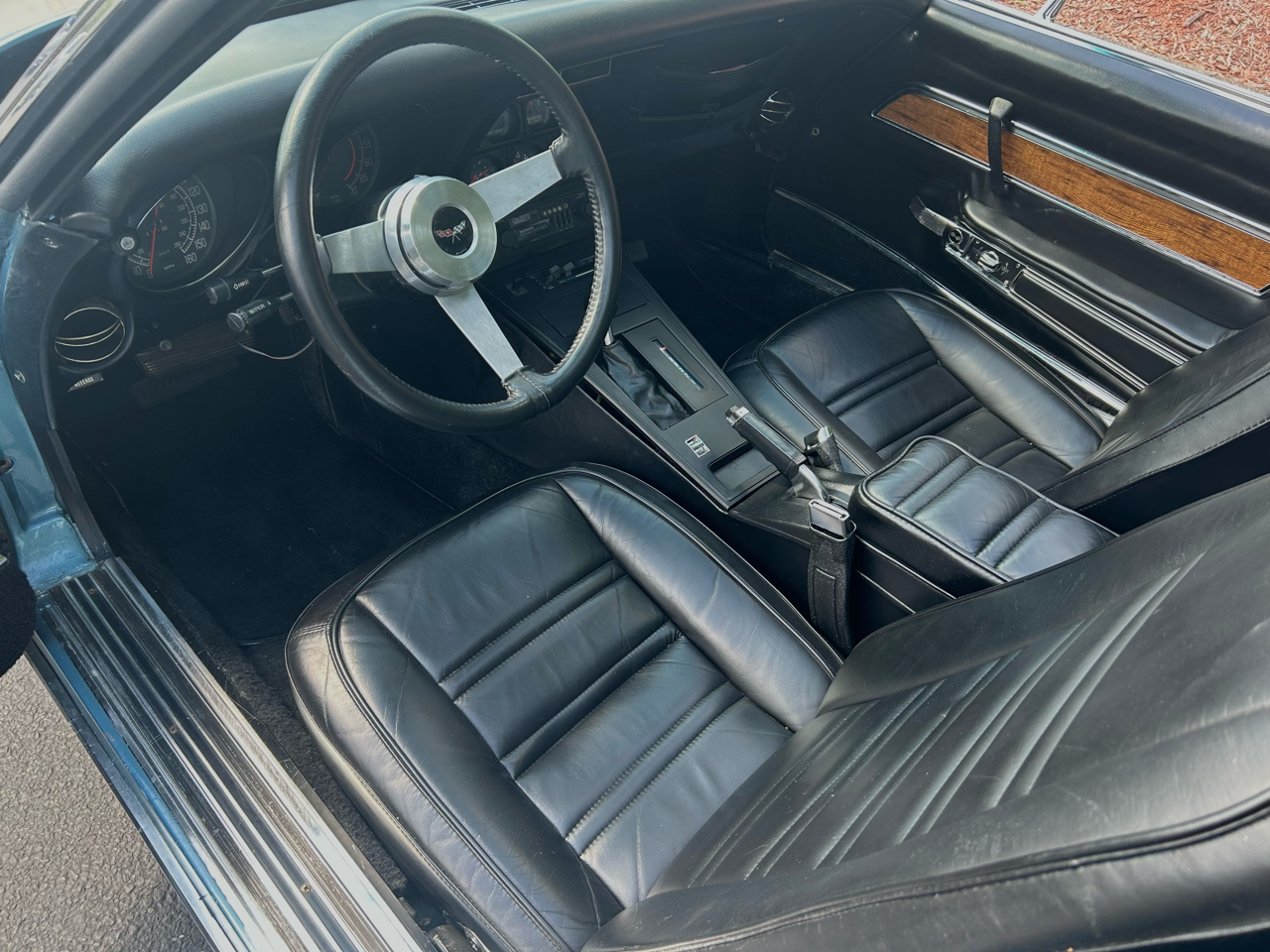 Chevrolet Corvette  1977