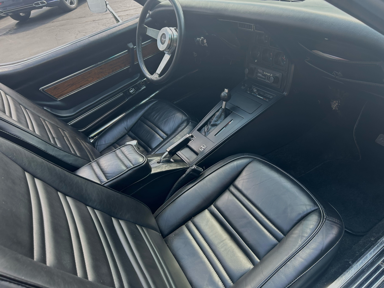 Chevrolet Corvette  1977