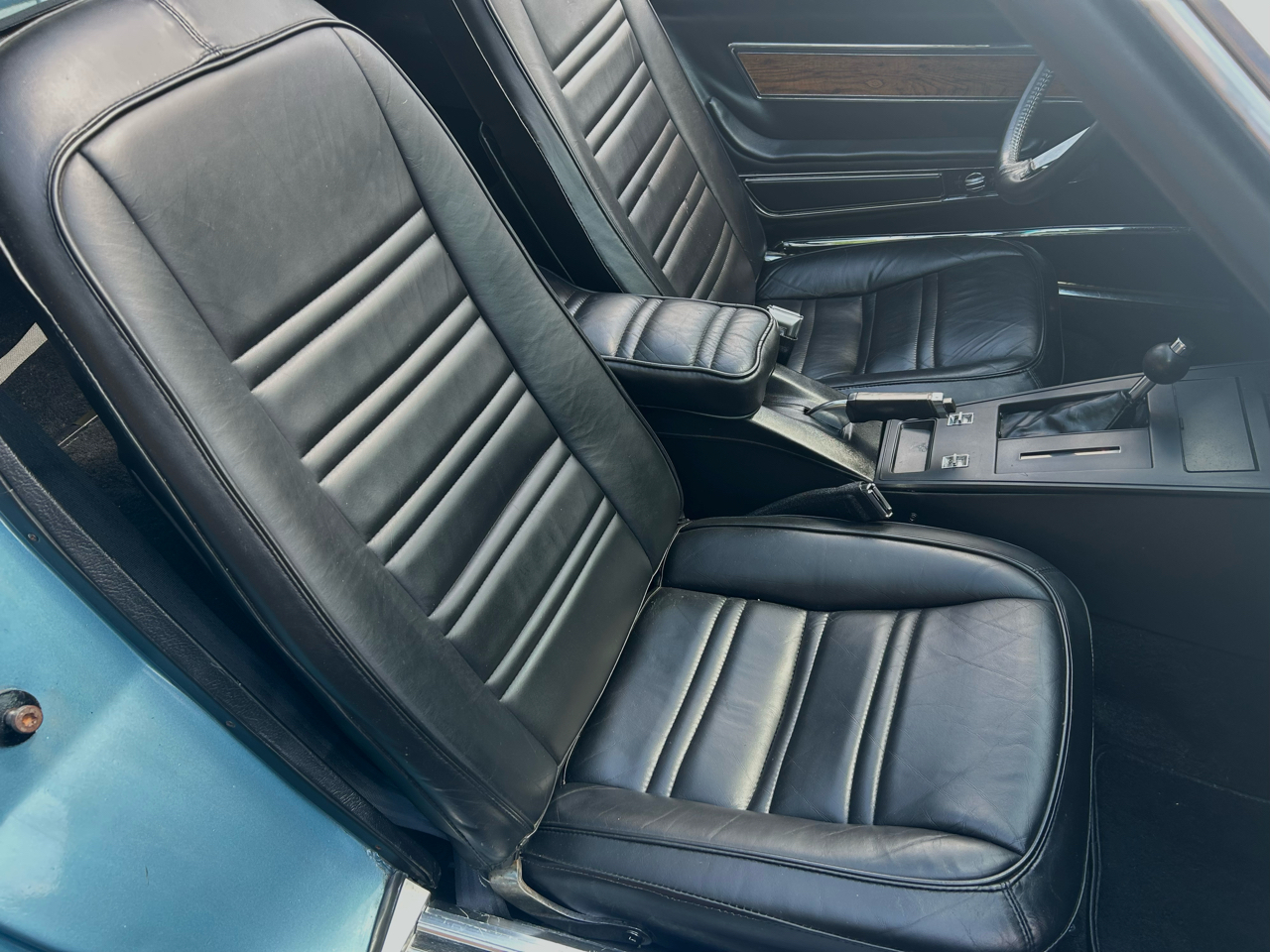 Chevrolet Corvette  1977