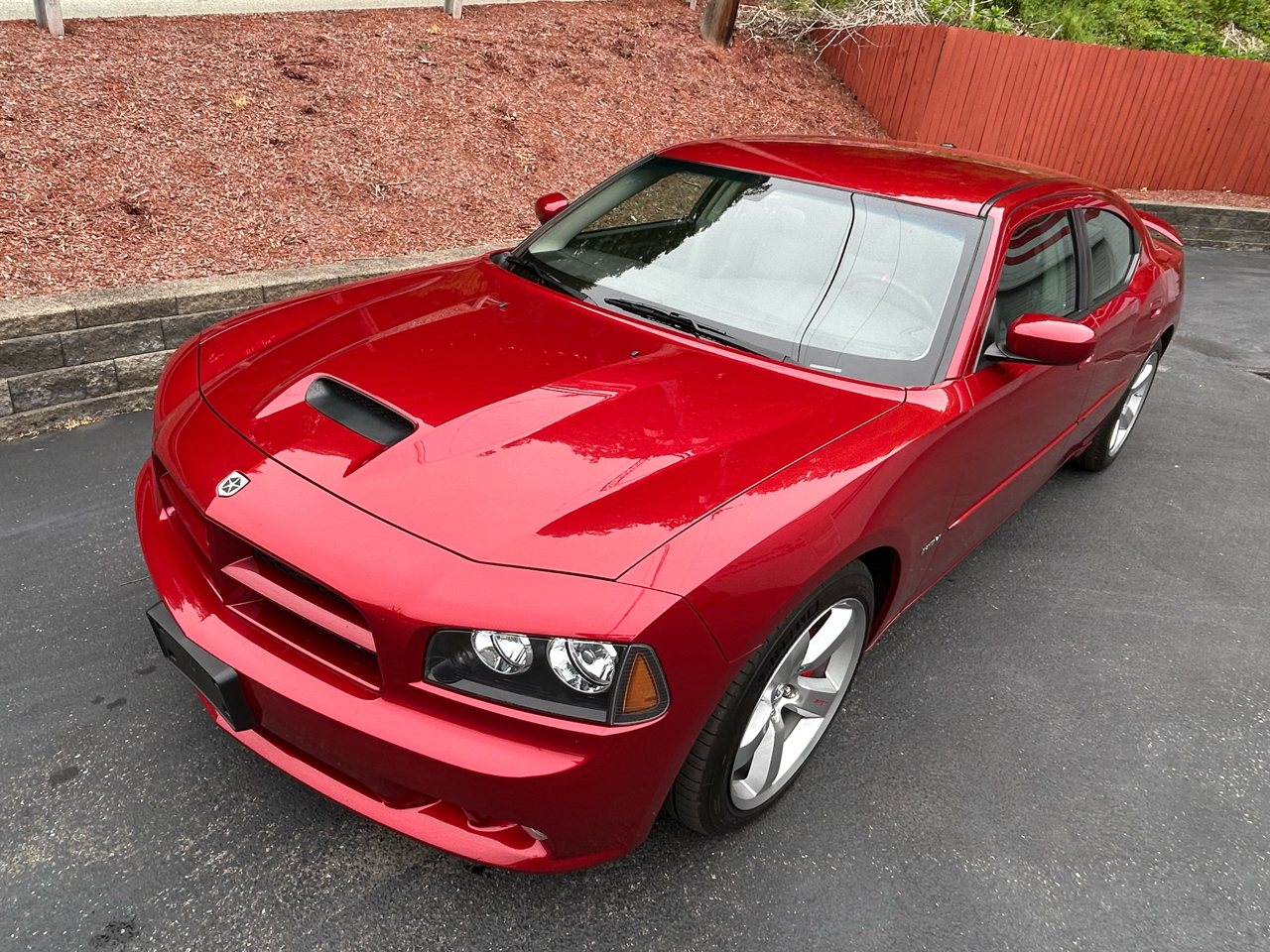 Dodge Charger 4dr Sdn SRT8 RWD 2006