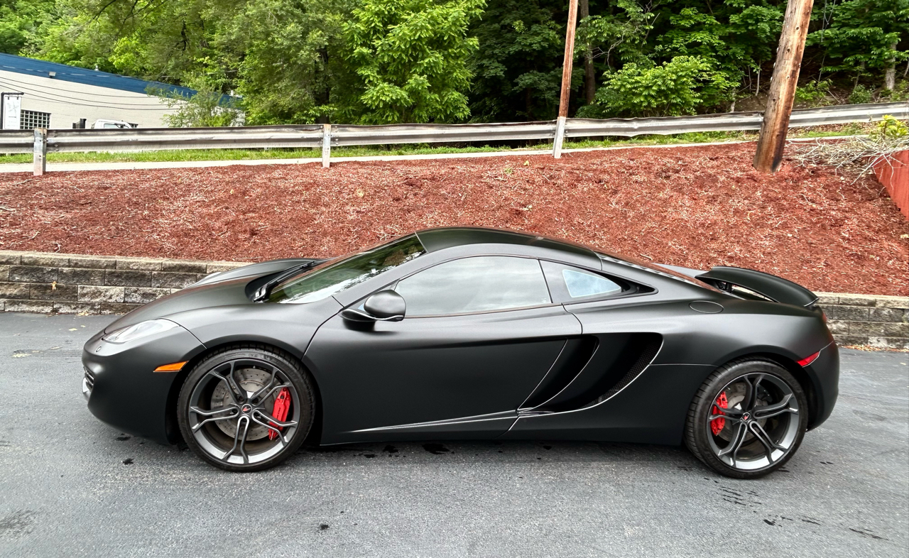 McLaren MP4-12c  2012
