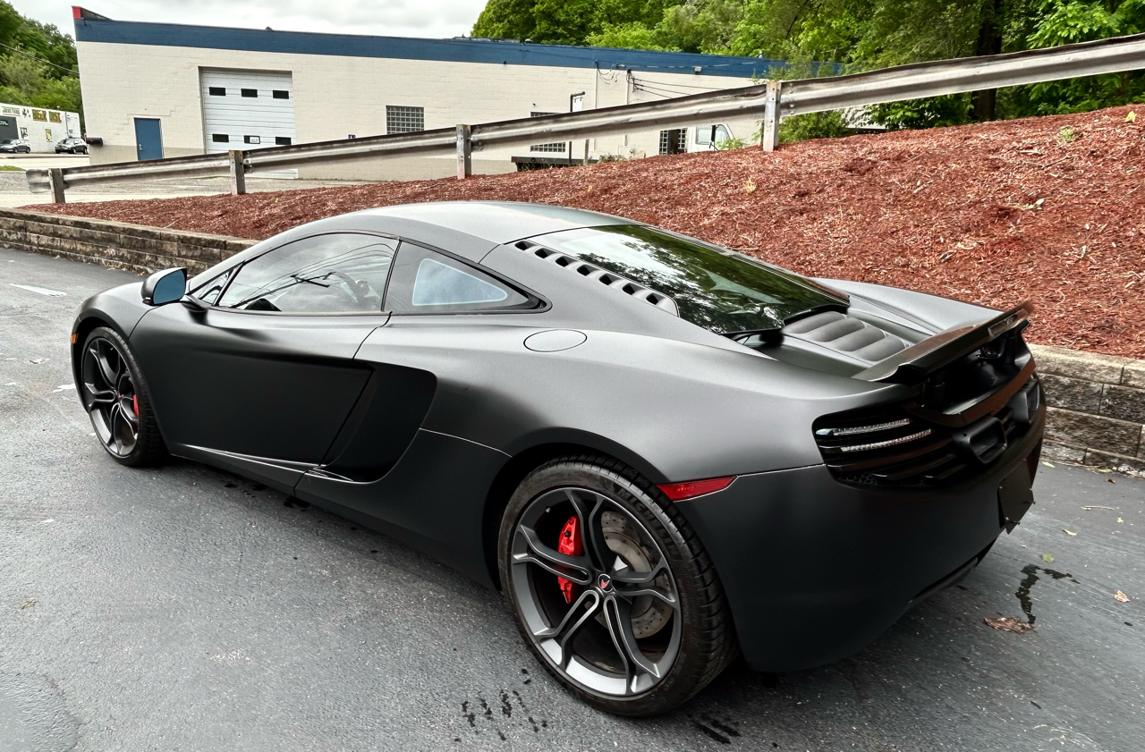 McLaren MP4-12c  2012