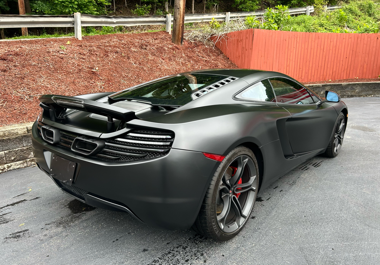 McLaren MP4-12c  2012