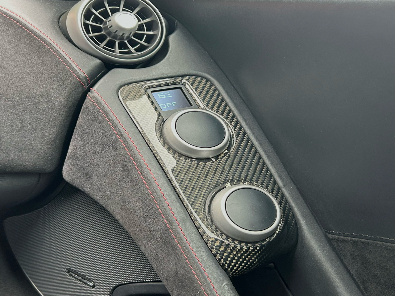 McLaren MP4-12c  2012