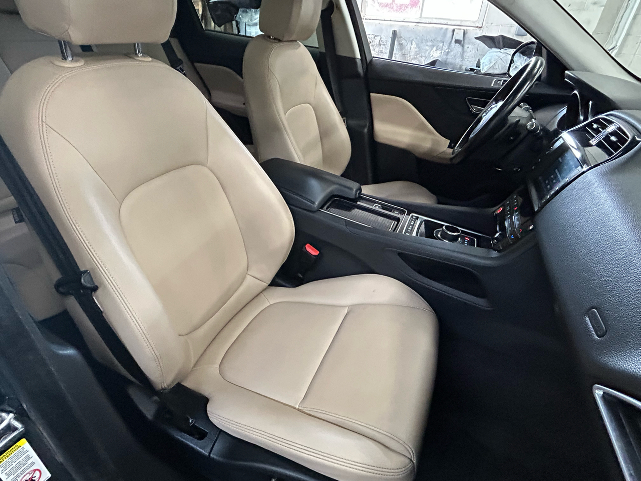 Jaguar F-Pace 25t Premium AWD 2018