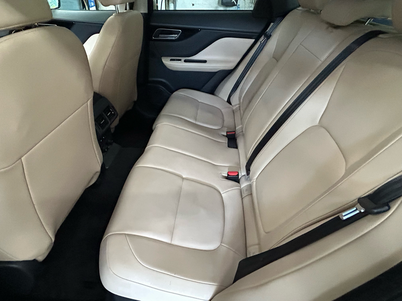 Jaguar F-Pace 25t Premium AWD 2018