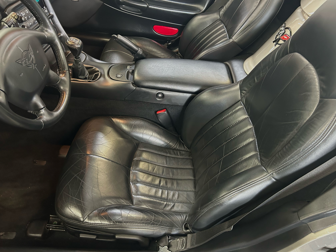 Chevrolet Corvette 2dr Convertible 2000