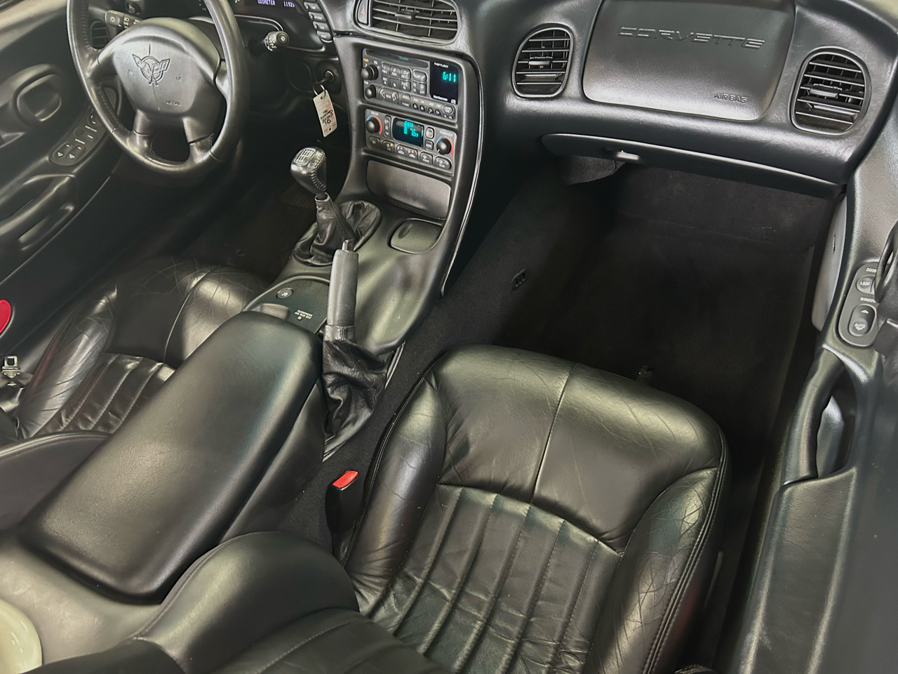 Chevrolet Corvette 2dr Convertible 2000