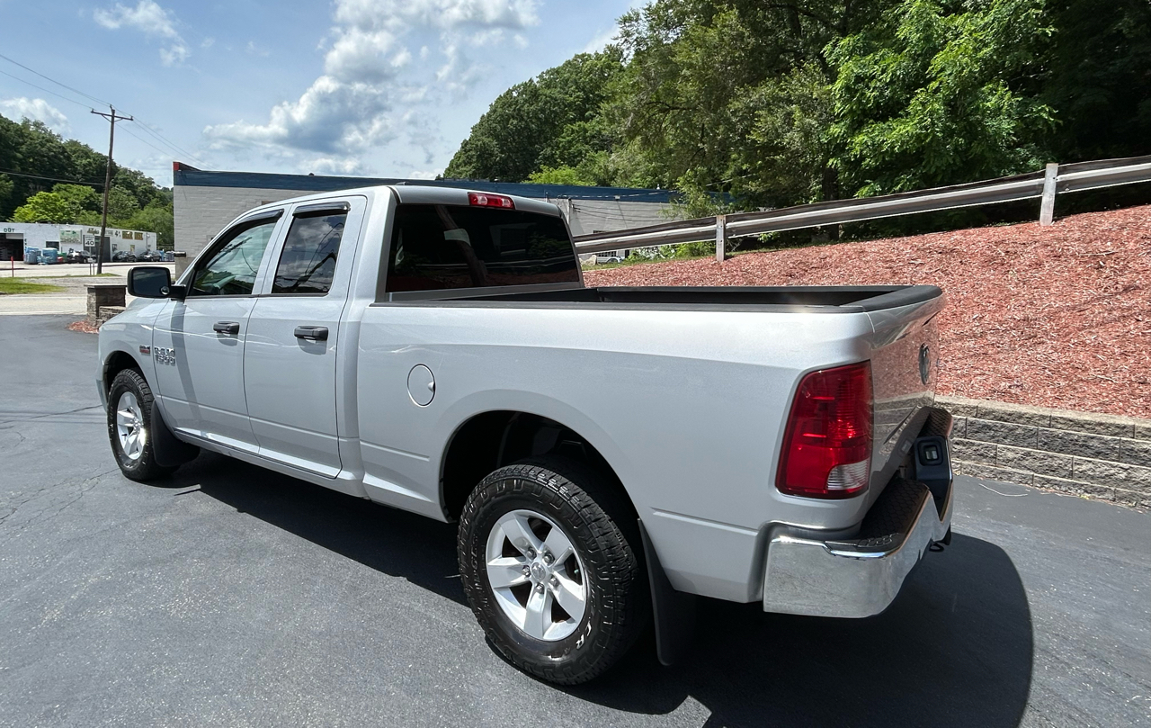 RAM 1500 4WD Quad Cab 140.5" Tradesman 2014