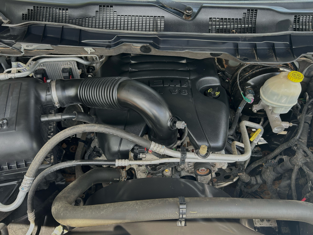 RAM 1500 4WD Quad Cab 140.5" Tradesman 2014