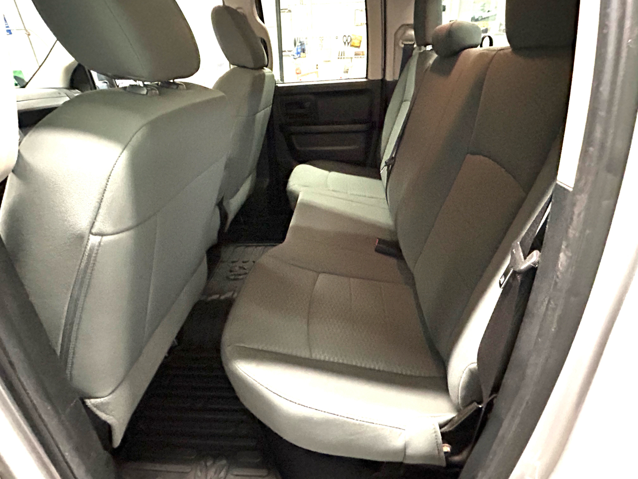 RAM 1500 4WD Quad Cab 140.5" Tradesman 2014