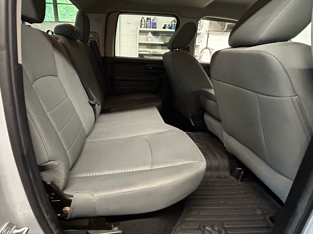 RAM 1500 4WD Quad Cab 140.5" Tradesman 2014