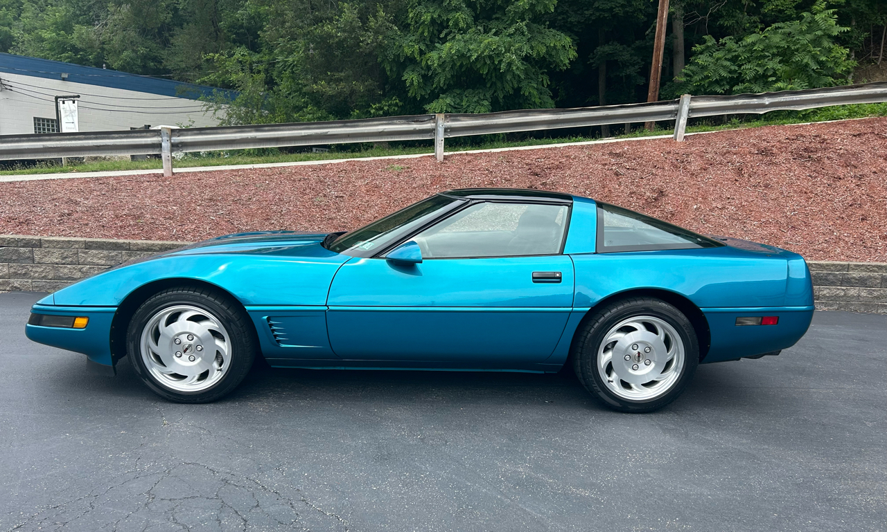 Chevrolet Corvette 2dr Coupe 1995