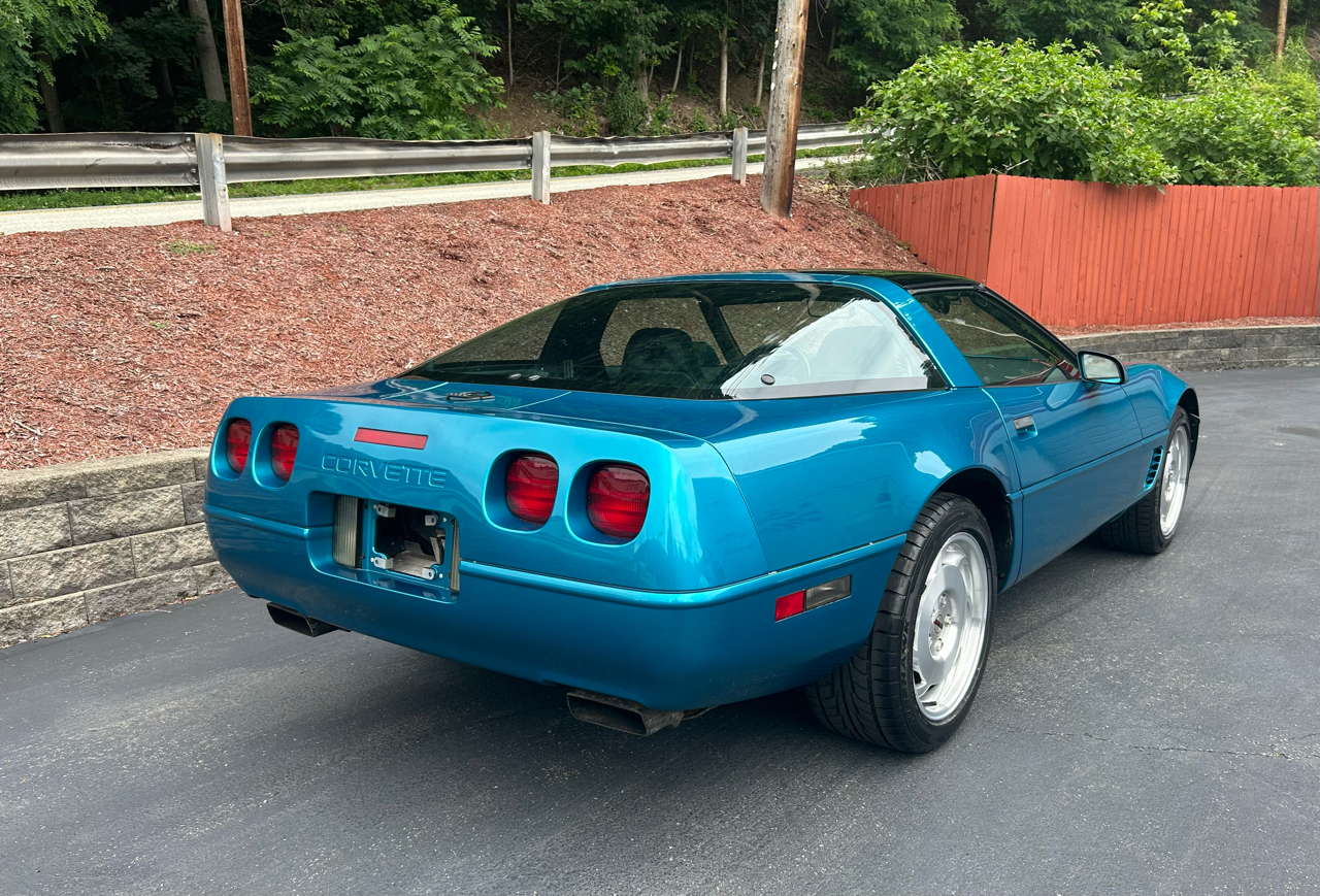 Chevrolet Corvette 2dr Coupe 1995