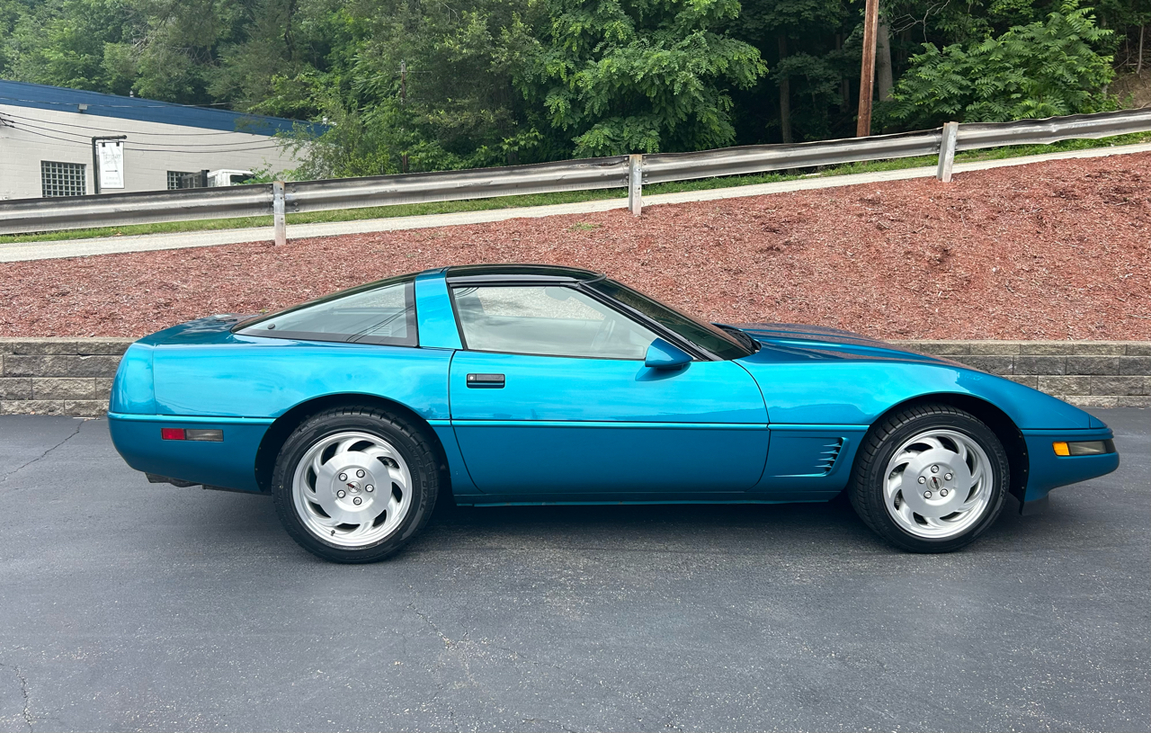 Chevrolet Corvette 2dr Coupe 1995