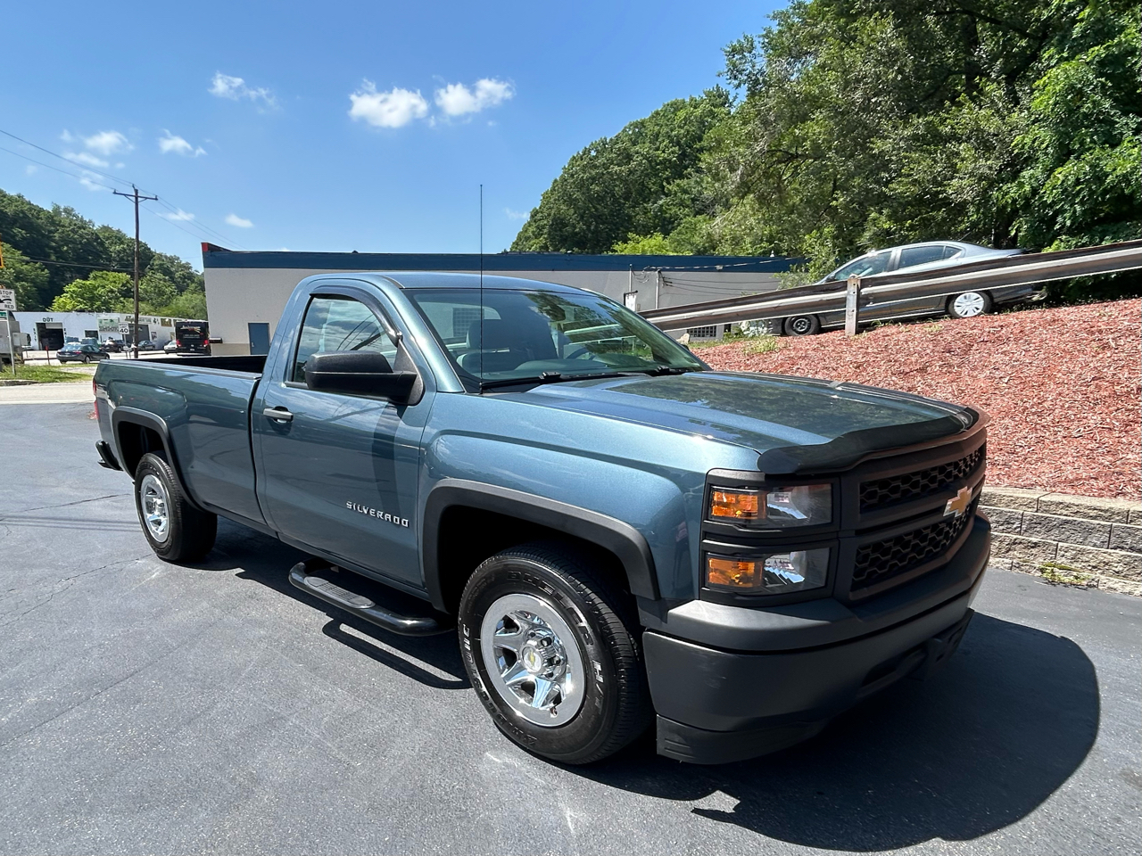Chevrolet Silverado 1500 2WD Reg Cab 133.0" Work Truck w/1WT 2014