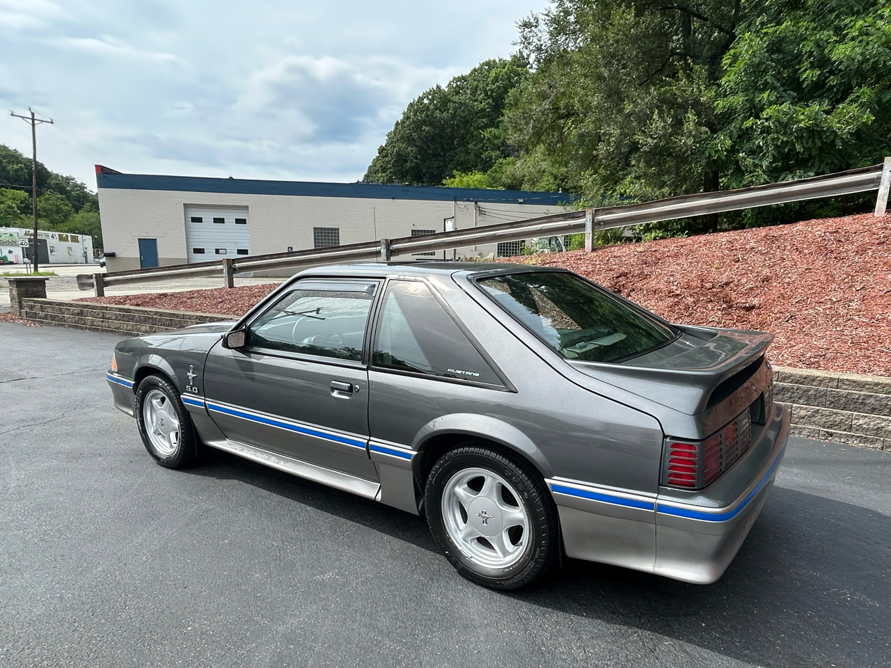 Ford Mustang 2dr Hatchback GT 1988