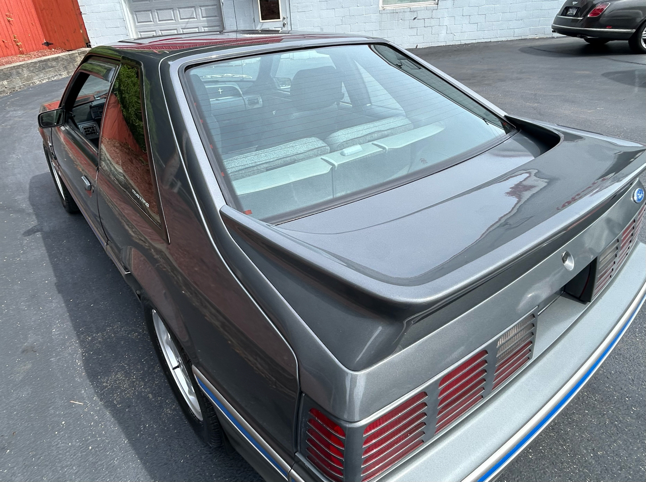 Ford Mustang 2dr Hatchback GT 1988