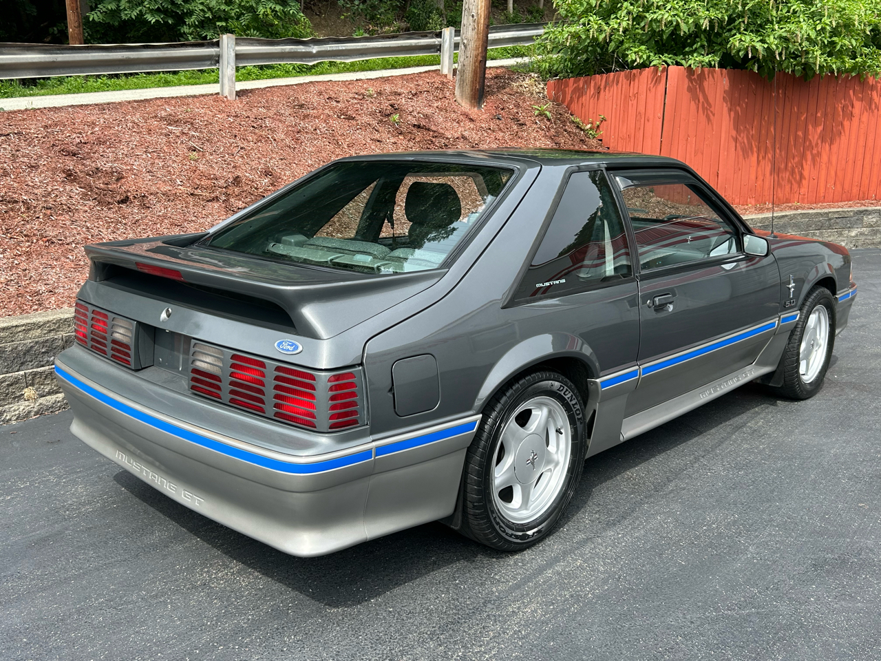 Ford Mustang 2dr Hatchback GT 1988