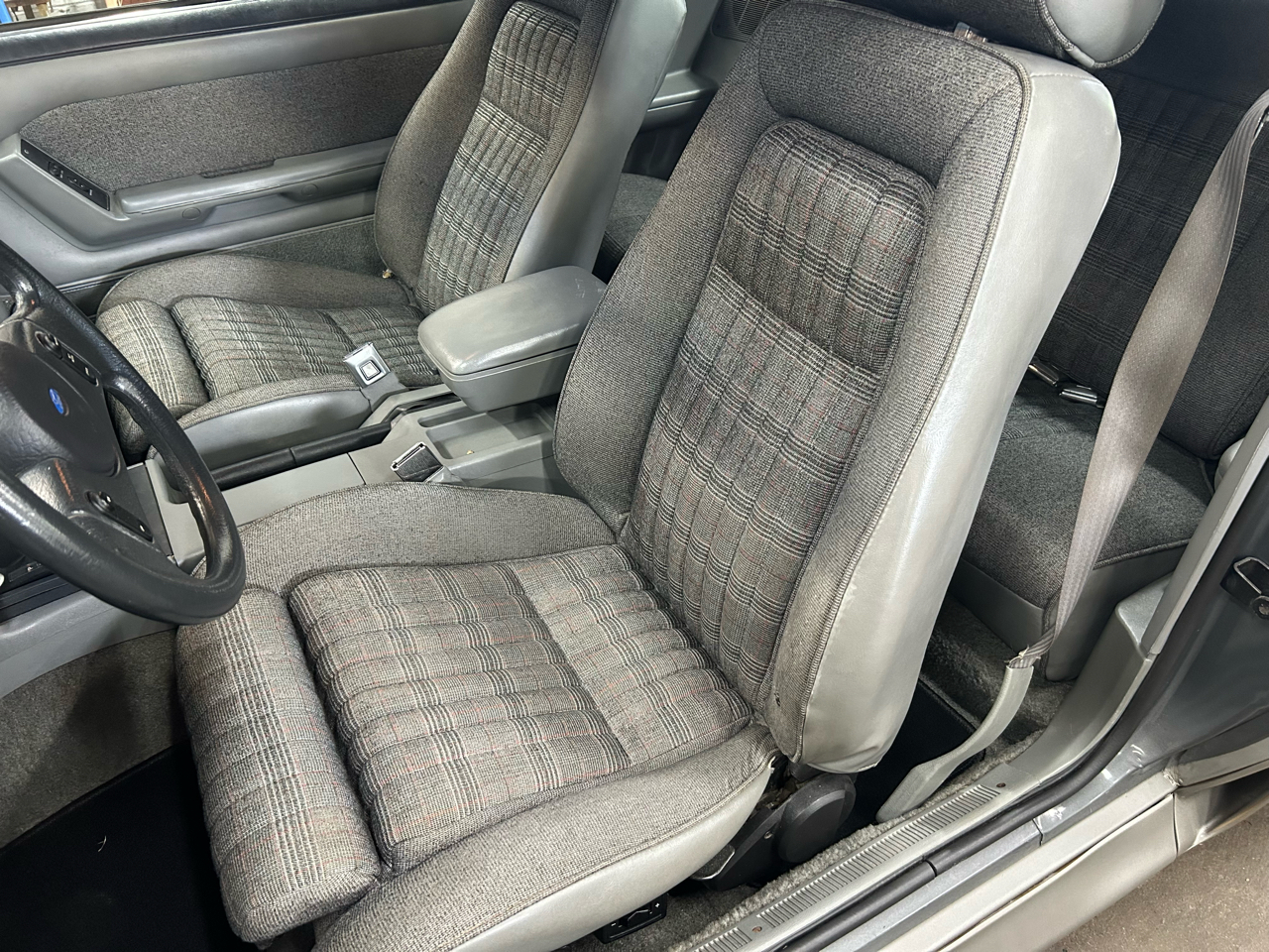 Ford Mustang 2dr Hatchback GT 1988