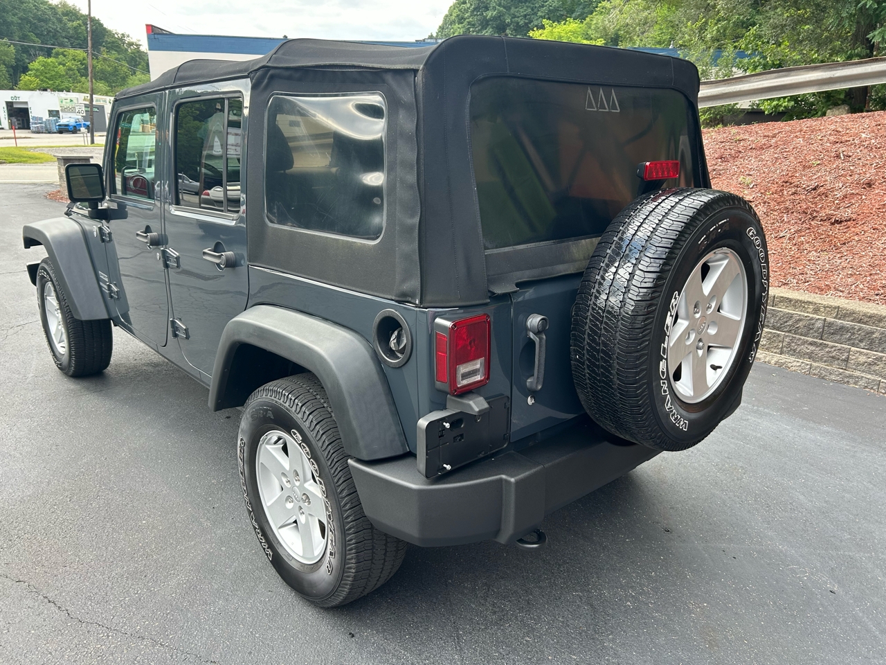 Jeep Wrangler Unlimited Sport 4x4 2017