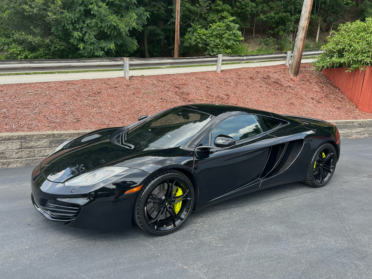 McLaren MP4-12c  2012