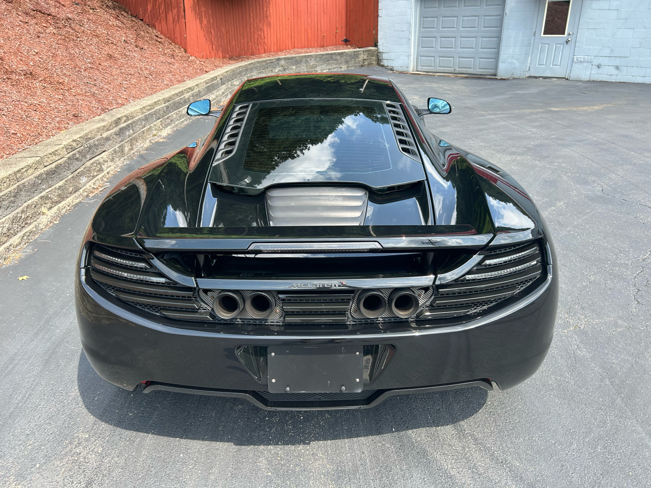 McLaren MP4-12c  2012