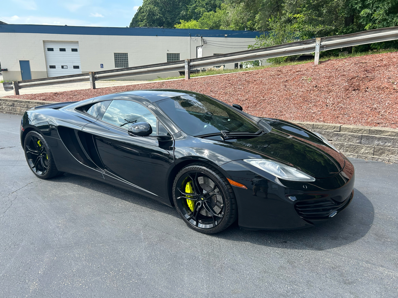 McLaren MP4-12c  2012