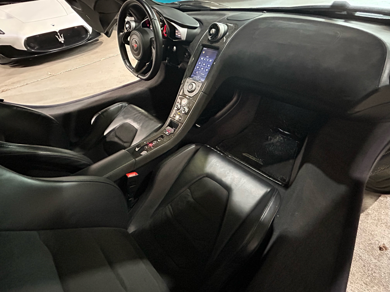 McLaren MP4-12c  2012