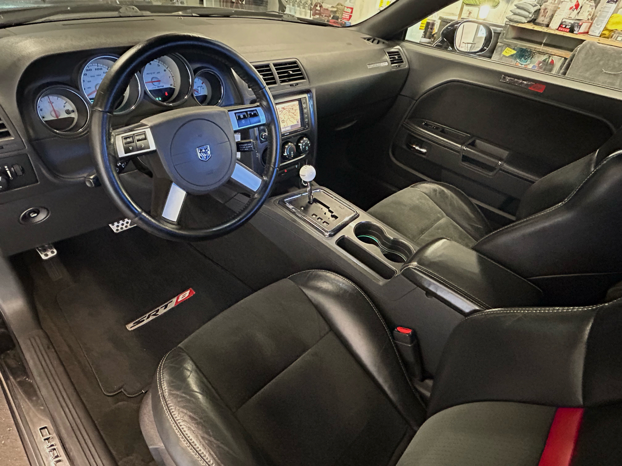 Dodge Challenger 2dr Cpe SRT8 2009
